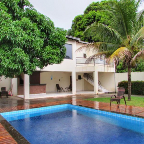 Casa com piscina e área gourmet na área central de Bonito MS